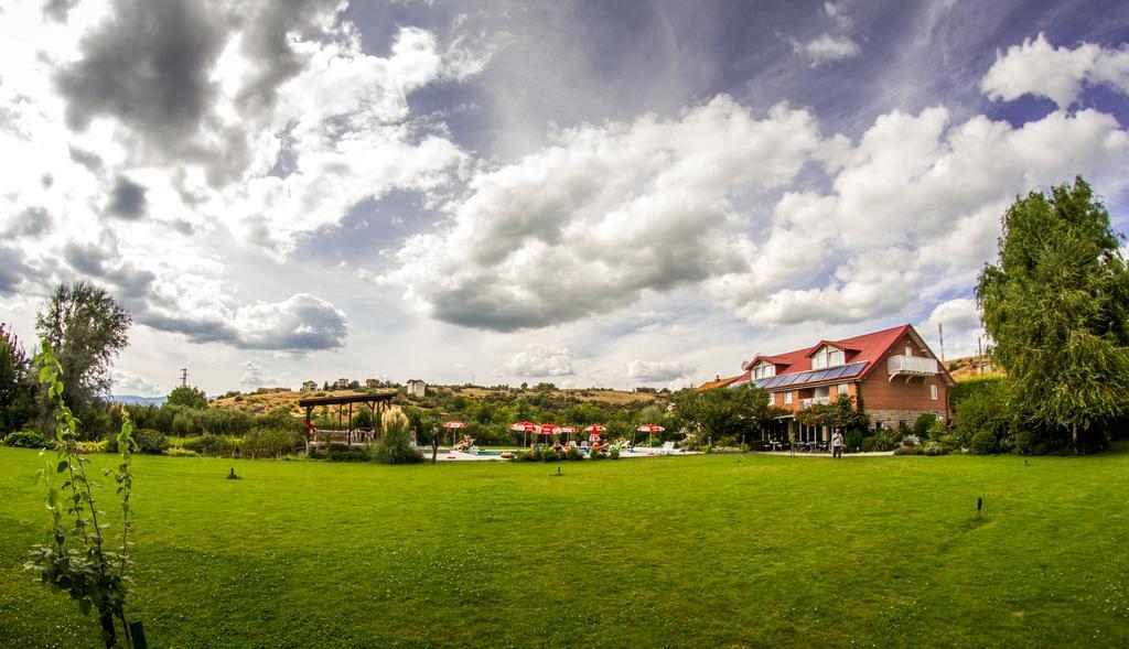 Oaza Inn Охрид Экстерьер фото